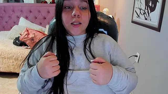 Snapshot of _chelsea_24 chatting on 02/13/26, 04:41 chelsea 24 online show from 02/13/26, 04:41