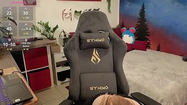 Snapshot of ScarletKitsunyaa chatting on 11/04/25, 02:16 ScarletKitsunyaa online show from 11/04/25, 02:16