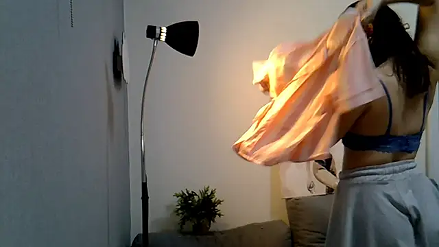 KiraHoney online show from 11/27/25, 09:50