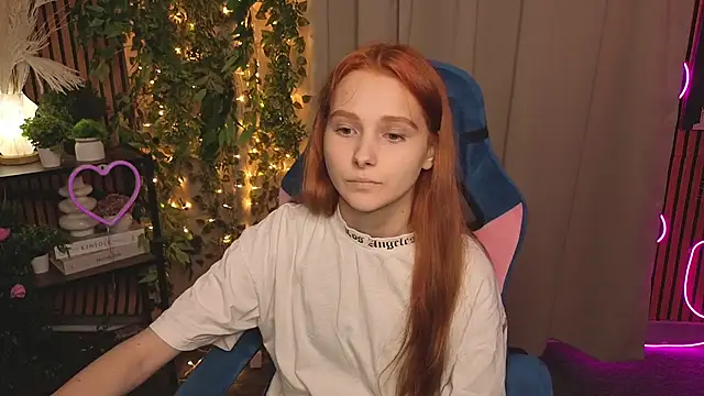 MarthaMack online show from 11/21/25, 01:32