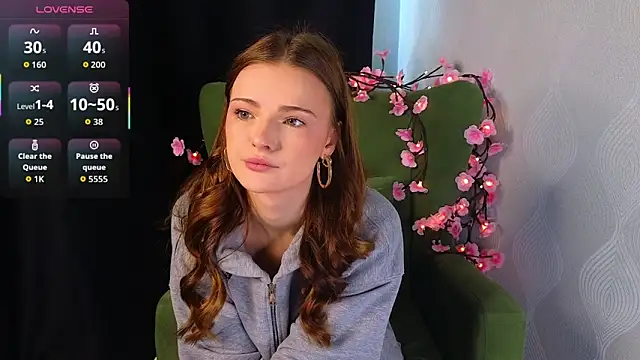 Snapshot of CathyCaldwell chatting on 04/28/26, 07:02 CathyCaldwell online show from 04/28/26, 07:02