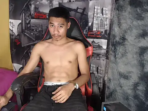 Snapshot of mrsexyteens chatting on 04/21/26, 01:50 mrsexyteens online show from 04/21/26, 01:50