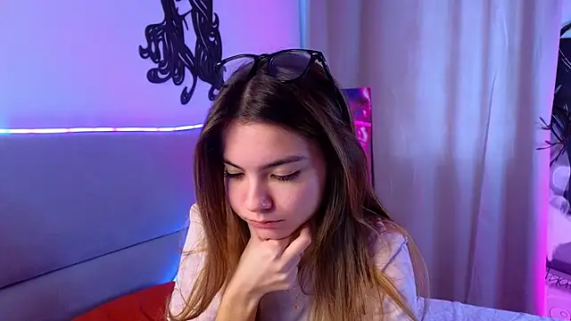 Snapshot of MargieDavidson chatting on 02/23/26, 08:44 MargieDavidson online show from 02/23/26, 08:44