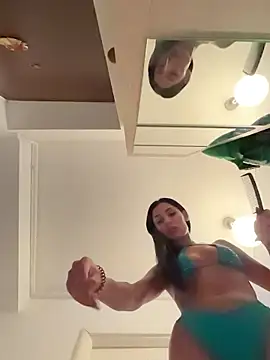 Snapshot of VickyM99 chatting on 11/08/25, 06:02 VickyM99 online show from 11/08/25, 06:02