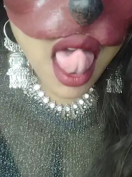 SEXYY TRANSY WITH GIRL online show from 12/18/25, 01:06