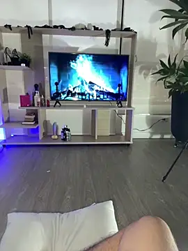 MiluandMIke online show from 11/12/25, 09:58