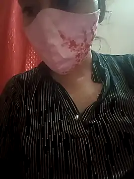 Snapshot of Tamil_White_Rose chatting on 12/01/25, 07:41 Tamil White Rose online show from 12/01/25, 07:41