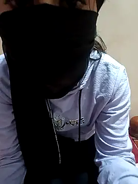 Snapshot of Tamil_White_Rose chatting on 03/05/26, 07:21 Tamil White Rose online show from 03/05/26, 07:21