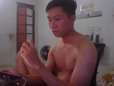 Snapshot of Nowwayyyy chatting on 12/21/25, 09:27 Nowwayyyy online show from 12/21/25, 09:27