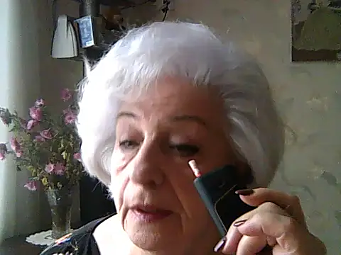 ValeriaKroww online show from 11/17/25, 08:53