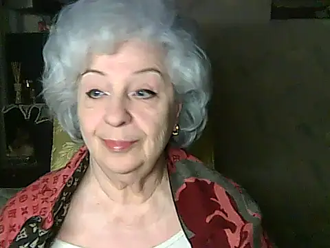 Snapshot of ValeriaKroww chatting on 04/19/26, 05:45 ValeriaKroww online show from 04/19/26, 05:45