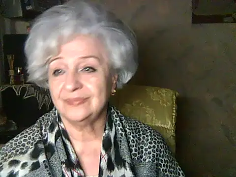 Snapshot of ValeriaKroww chatting on 04/21/26, 06:12 ValeriaKroww online show from 04/21/26, 06:12