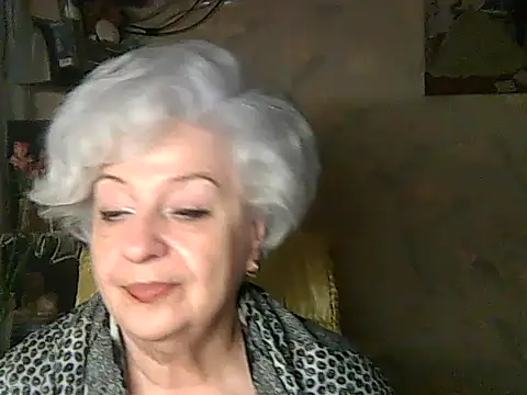 Snapshot of ValeriaKroww chatting on 04/24/26, 04:37 ValeriaKroww online show from 04/24/26, 04:37