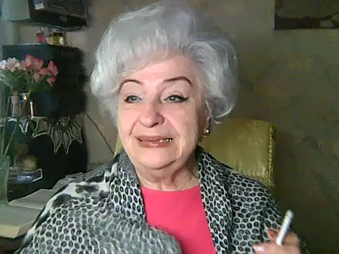 Snapshot of ValeriaKroww chatting on 04/26/26, 04:54 ValeriaKroww online show from 04/26/26, 04:54