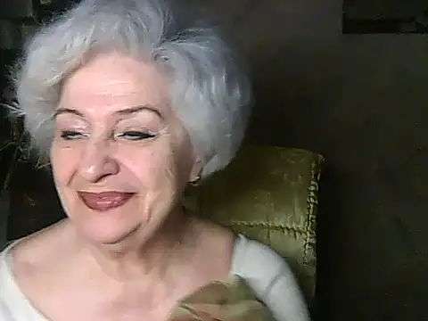 Snapshot of ValeriaKroww chatting on 05/05/26, 05:43 ValeriaKroww online show from 05/05/26, 05:43
