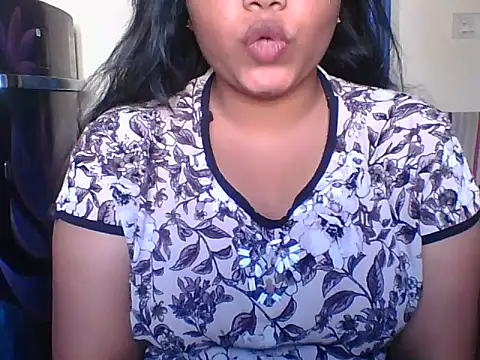 Mathi cam online show from 01/13/26, 05:24