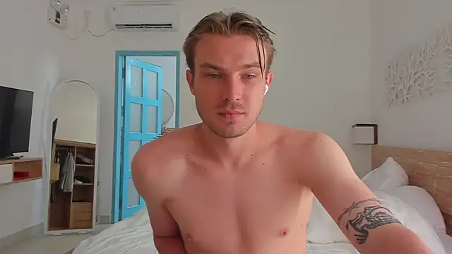 Snapshot of DanteRay chatting on 03/20/26, 02:16 DanteRay online show from 03/20/26, 02:16