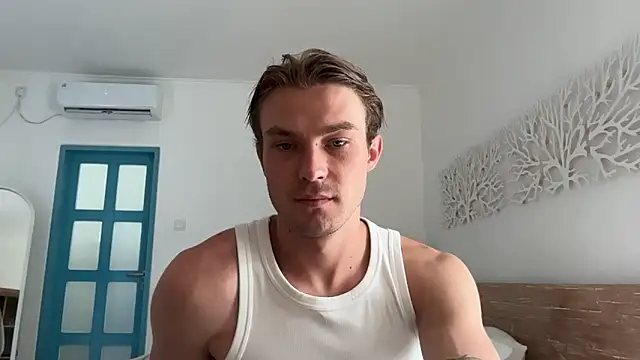 Snapshot of DanteRay chatting on 04/11/26, 05:12 DanteRay online show from 04/11/26, 05:12