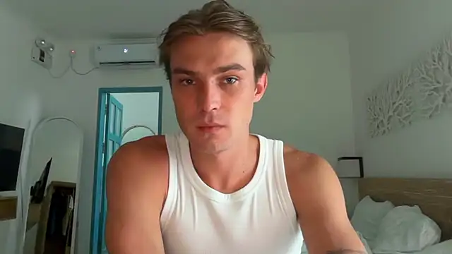 Snapshot of DanteRay chatting on 04/22/26, 06:38 DanteRay online show from 04/22/26, 06:38