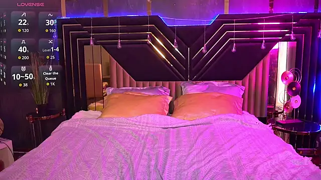 Snapshot of VelvetLuck chatting on 03/18/26, 07:00 VelvetLuck online show from 03/18/26, 07:00