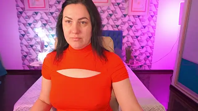 Snapshot of VelvetLuck chatting on 04/10/26, 05:34 VelvetLuck online show from 04/10/26, 05:34