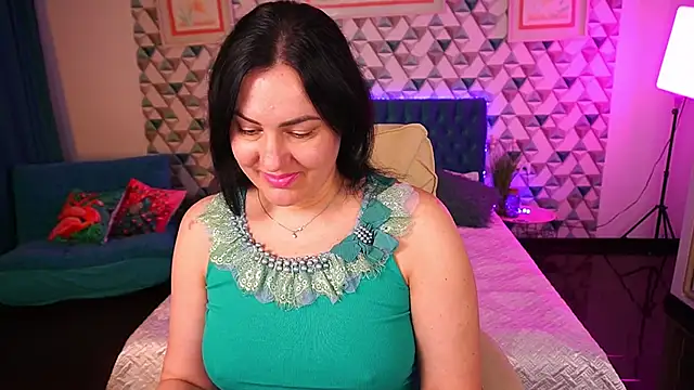 Snapshot of VelvetLuck chatting on 04/16/26, 12:50 VelvetLuck online show from 04/16/26, 12:50