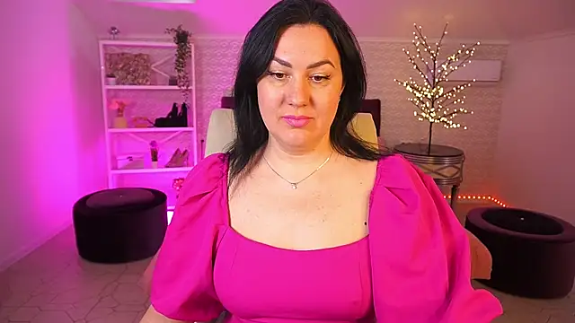 Snapshot of VelvetLuck chatting on 04/20/26, 05:54 VelvetLuck online show from 04/20/26, 05:54