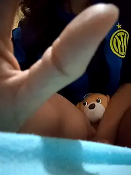 Snapshot of Morenaizzy chatting on 11/05/25, 05:07 Morenaizzy online show from 11/05/25, 05:07