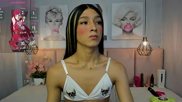 Snapshot of sensual_skinny chatting on 11/21/25, 09:13 sensual skinny online show from 11/21/25, 09:13