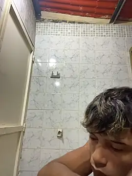 Snapshot of meliodas_23cm chatting on 03/21/26, 03:44 meliodas 23cm online show from 03/21/26, 03:44