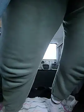 Snapshot of FreakyDreama chatting on 02/13/26, 01:40 FreakyDreama online show from 02/13/26, 01:40