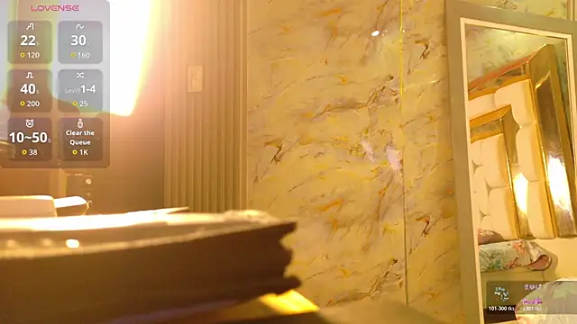 Snapshot of missfoster chatting on 11/27/25, 12:29 missfoster online show from 11/27/25, 12:29