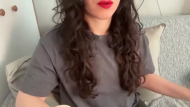 Snapshot of PLAYMATE6373 chatting on 03/31/26, 01:00 PLAYMATE6373 online show from 03/31/26, 01:00