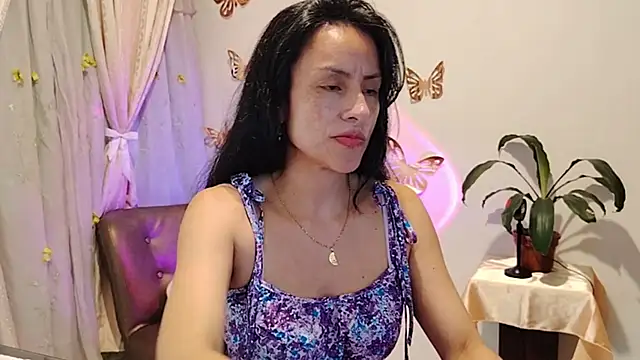 Bella Exhibition online show from 11/25/25, 06:41