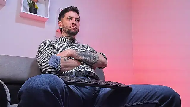 Supreme Alpha online show from 11/07/25, 02:33