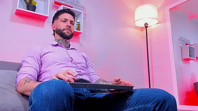 Supreme Alpha online show from 11/25/25, 07:25