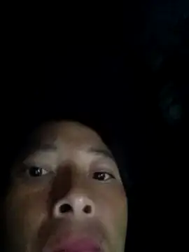 Snapshot of oanh-oanhbay chatting on 11/22/25, 11:42 oanh-oanhbay online show from 11/22/25, 11:42