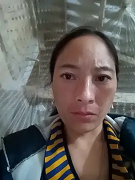 Snapshot of oanh-oanhbay chatting on 11/26/25, 11:55 oanh-oanhbay online show from 11/26/25, 11:55