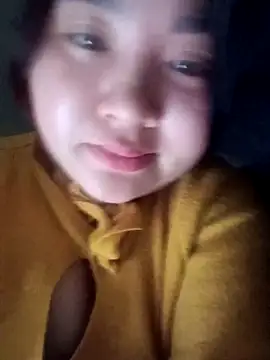 Bee-bgolden online show from 12/04/25, 05:17