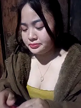 Bee-bgolden online show from 12/20/25, 03:30