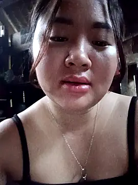 Bee-bgolden online show from 12/22/25, 10:01