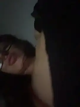 Snapshot of zowi101 chatting on 12/15/25, 03:11 zowi101 online show from 12/15/25, 03:11