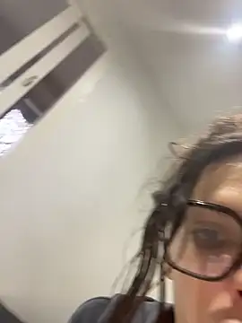 Snapshot of zowi101 chatting on 12/15/25, 03:38 zowi101 online show from 12/15/25, 03:38