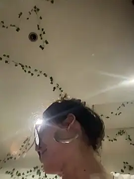 Snapshot of zowi101 chatting on 03/04/26, 11:55 zowi101 online show from 03/04/26, 11:55