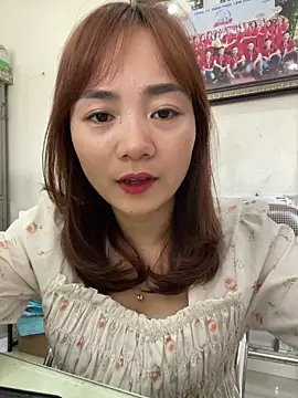 Snapshot of Bana-gibee chatting on 03/28/26, 02:11 Bana-gibee online show from 03/28/26, 02:11