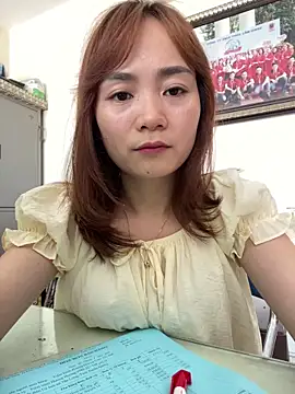 Snapshot of Bana-gibee chatting on 04/06/26, 03:26 Bana-gibee online show from 04/06/26, 03:26