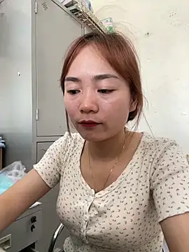 Snapshot of Bana-gibee chatting on 04/09/26, 01:27 Bana-gibee online show from 04/09/26, 01:27