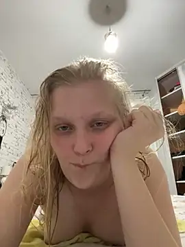 hotgoodgirll online show from 12/01/25, 07:41