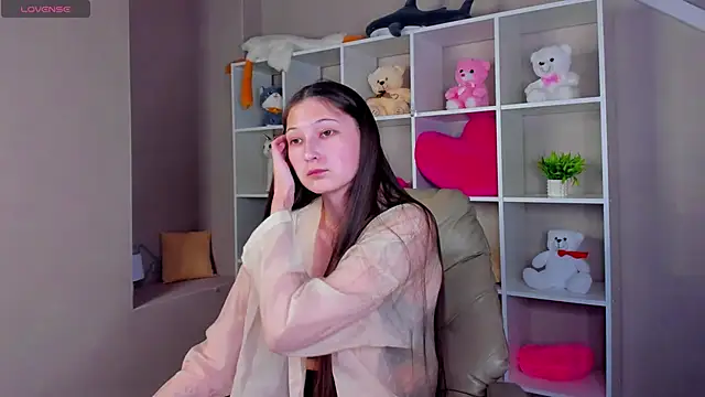 Snapshot of Ella_Burns chatting on 11/12/25, 09:53 Ella Burns online show from 11/12/25, 09:53