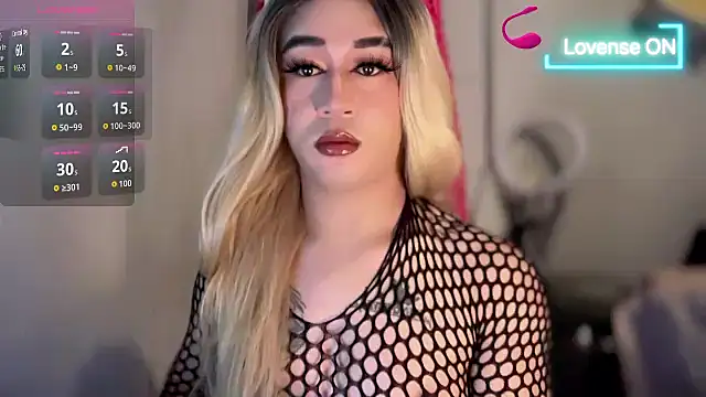 Snapshot of desirable_miya chatting on 03/29/26, 05:24 desirable miya online show from 03/29/26, 05:24